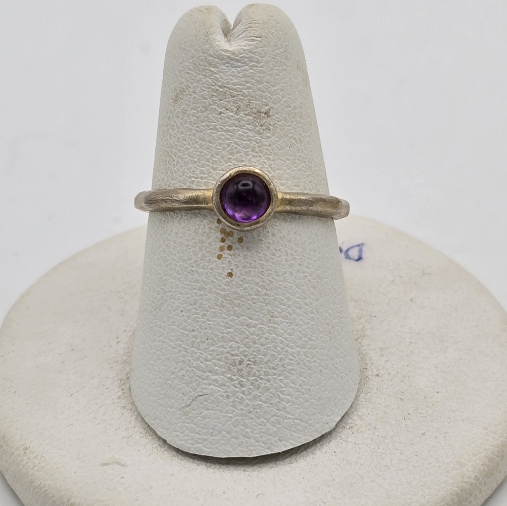 Sterling silver purple stone ring size 6